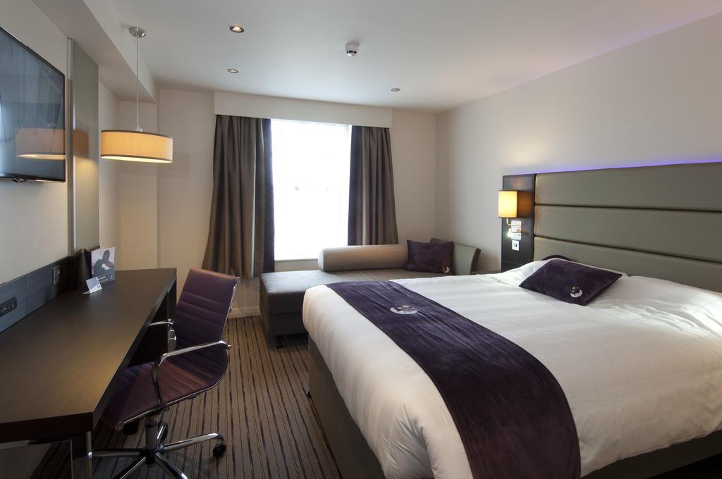 Premier Inn London Brentford Quarto foto