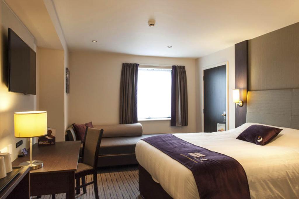 Premier Inn London Brentford Quarto foto