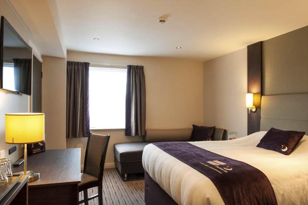 Premier Inn London Brentford Quarto foto